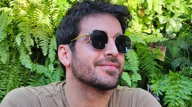 Dueño de La Esquina 506 le contesta con todo a Rodrigo Lagunas tras exponerlo con otra mujer