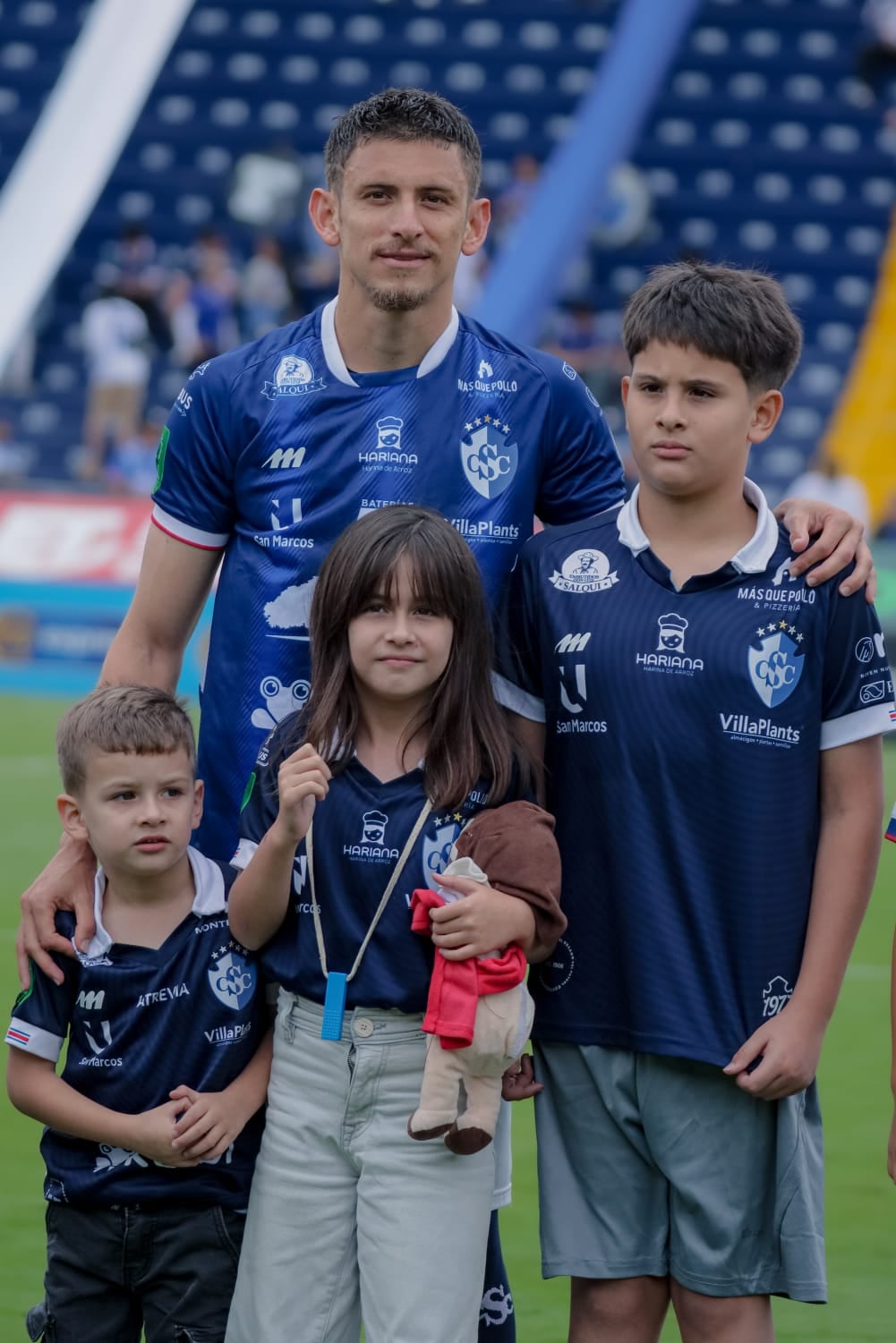Luis Flores, volante del Cartaginés.
