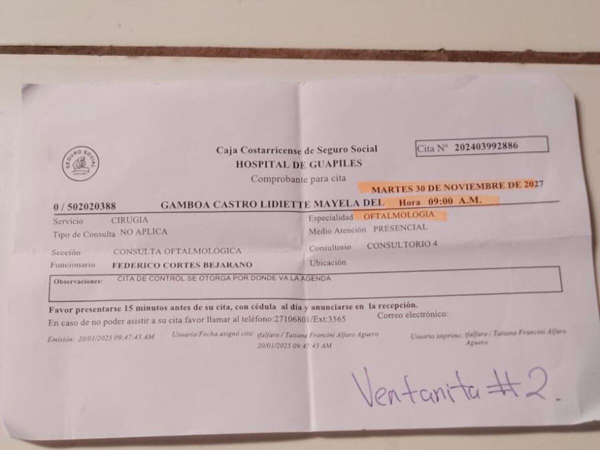 En este comprobante queda en evidencia que doña Lidieth tiene cita hasta el 2027, pese a ser paciente de emergencia.
