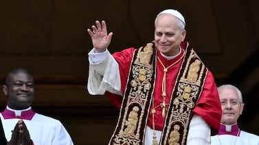 Monseñor José Manuel Garita visitó al papá León XIV, le llevó algo muy tico y lo invitó a visitar el país