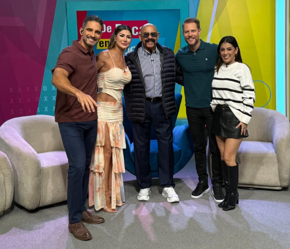 Programa De boca en boca. presentadores Montserrat Del Castillo, Bismarck Méndez, María Fernanda León y Mauricio Hoffmann