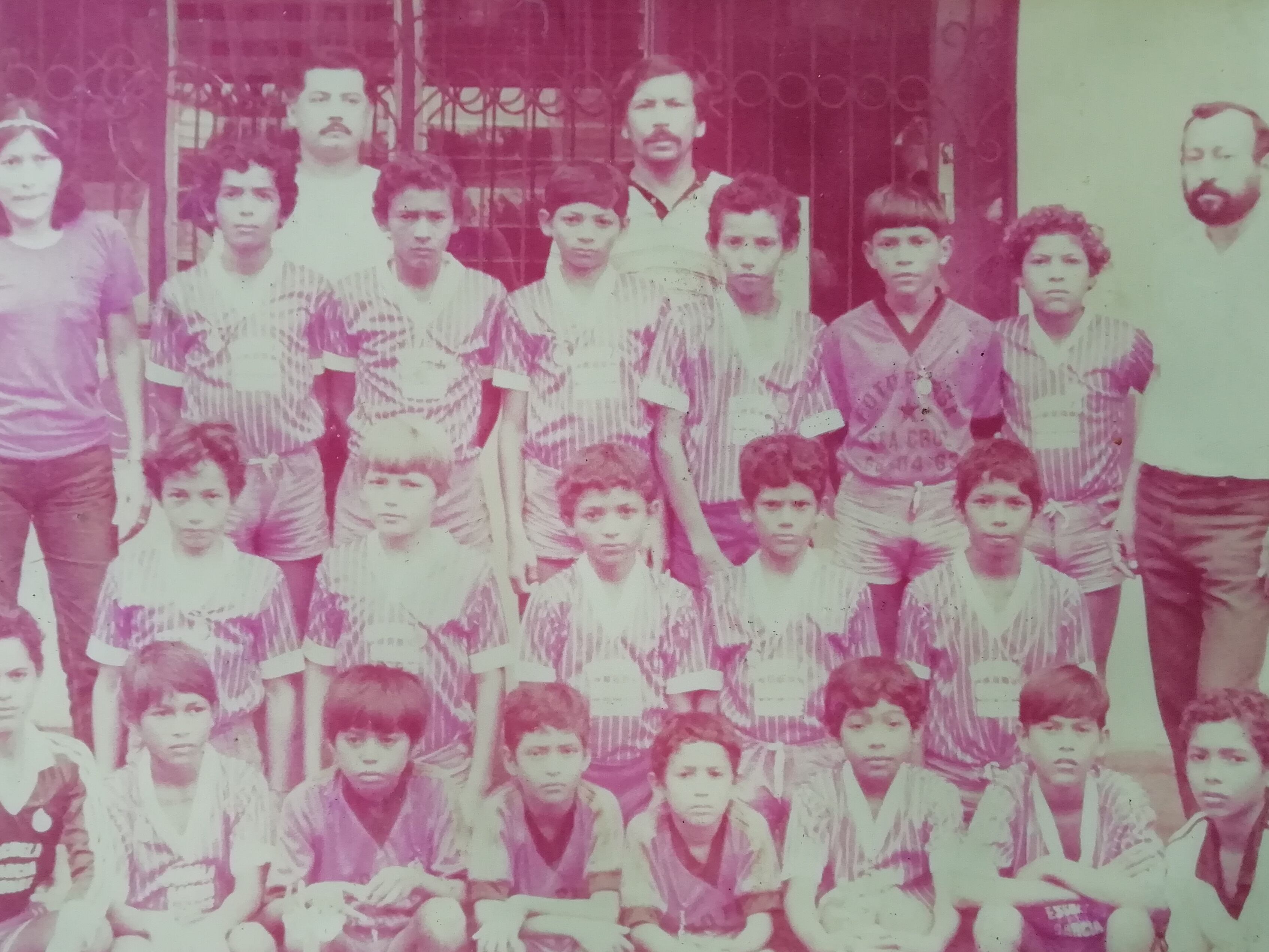 Libro La hazaña de los pataspeladas, autor Hernán Gutiérrez