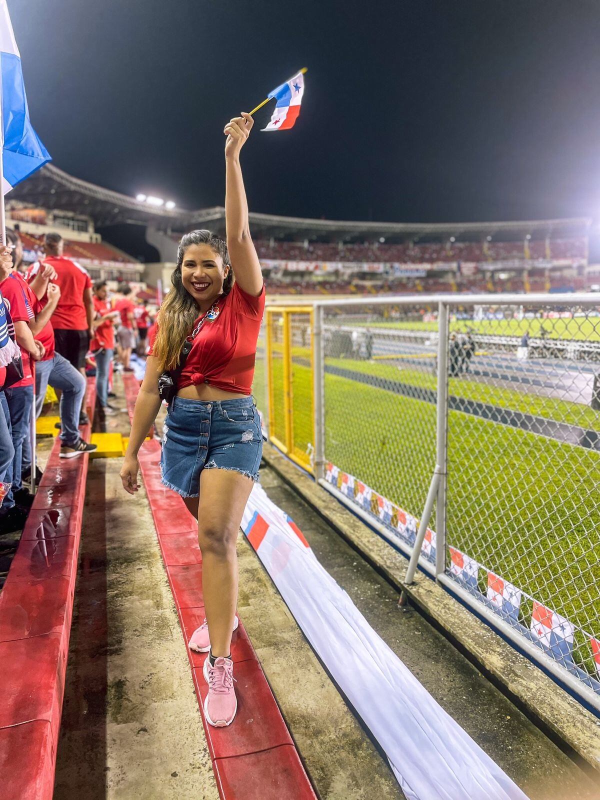 Irma Batista, aficionada panameña que vendrá a Costa Rica para el juego CR - Panamá. Cortesía.