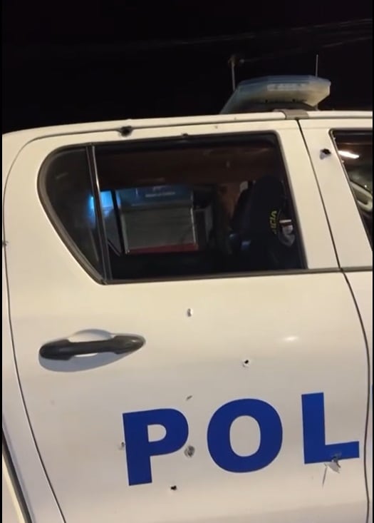 Patrulla baleada en Matina. Foto cortesía.