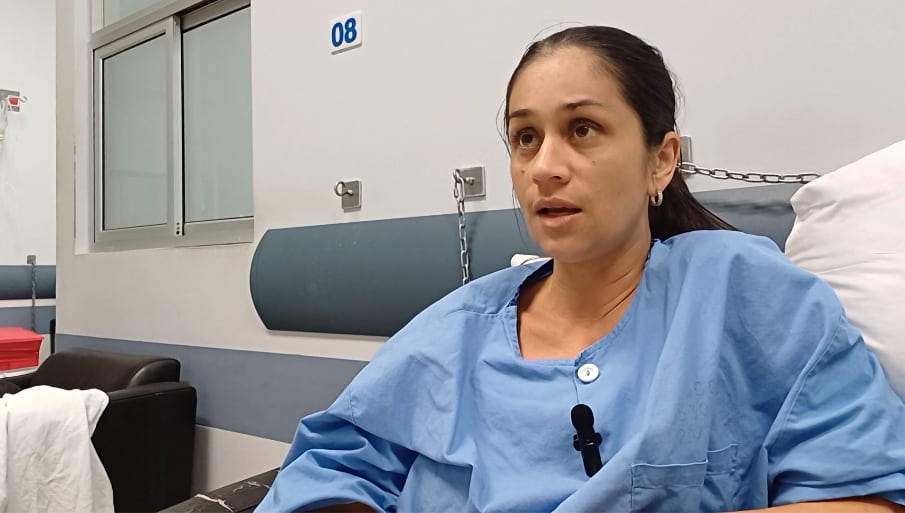 Pacientes tienen que esperar días en emergencias a que los atiendan