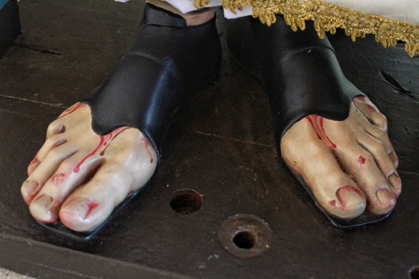 En Cachí, un rinconcito hermoso del cantón de Paraíso, en Cartago, se vivió una historia que muy pocos conocen, pero que refleja el poder de la fe, la creatividad y la unión de una comunidad