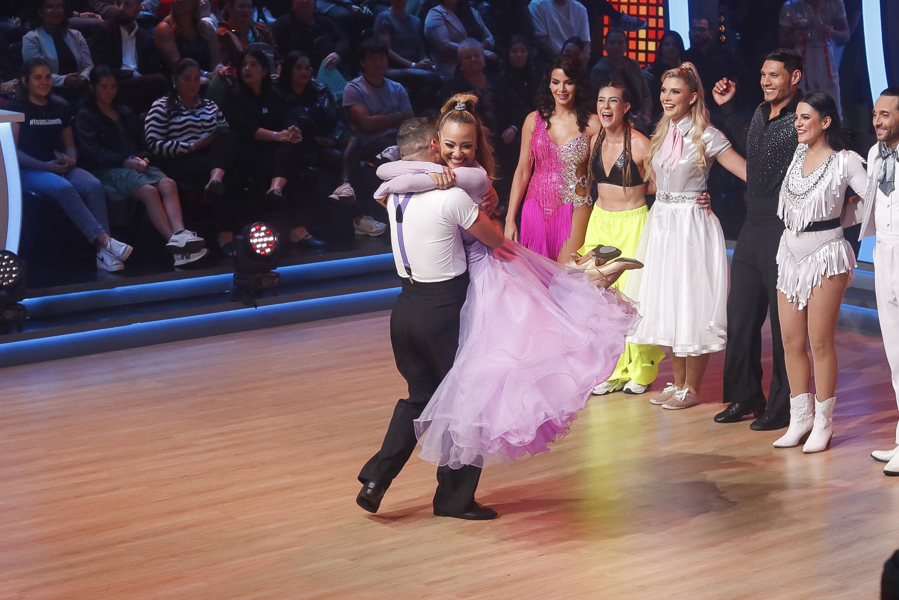 29/09/2024. Mira quién baila, Televisora de Costa Rica. Detrás de cámaras. Estudio Marco Picado. Sabana, San José. Fotografía: Lilly Arce.