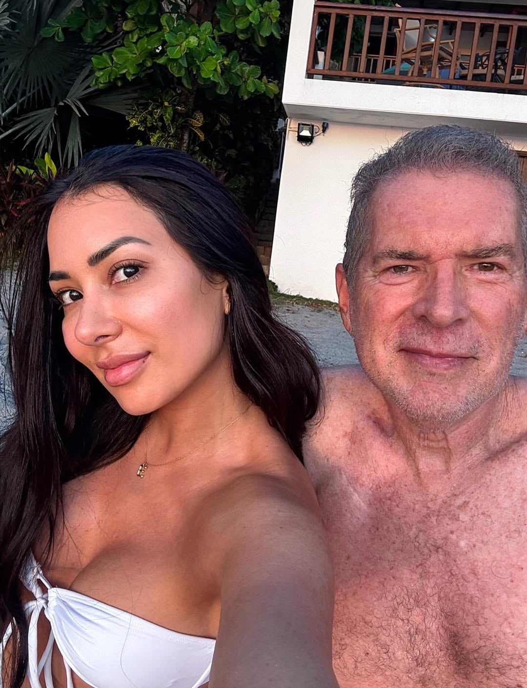 Elena Correa, exmiss Costa Rica y cantante.