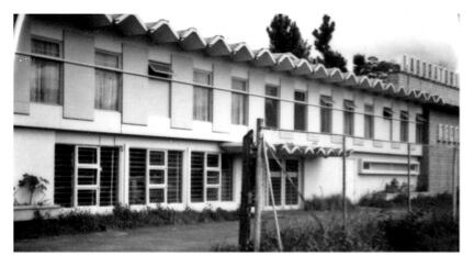 En 1951 el ungüento balsámico, Zepol, se comenzó a envasar industrialmente, sin embargo, el farmacéutico venezolano, Luis Alejandro López, lo inventó desde 1926, o sea, que para el 2021, cumple 95 de haberse creado