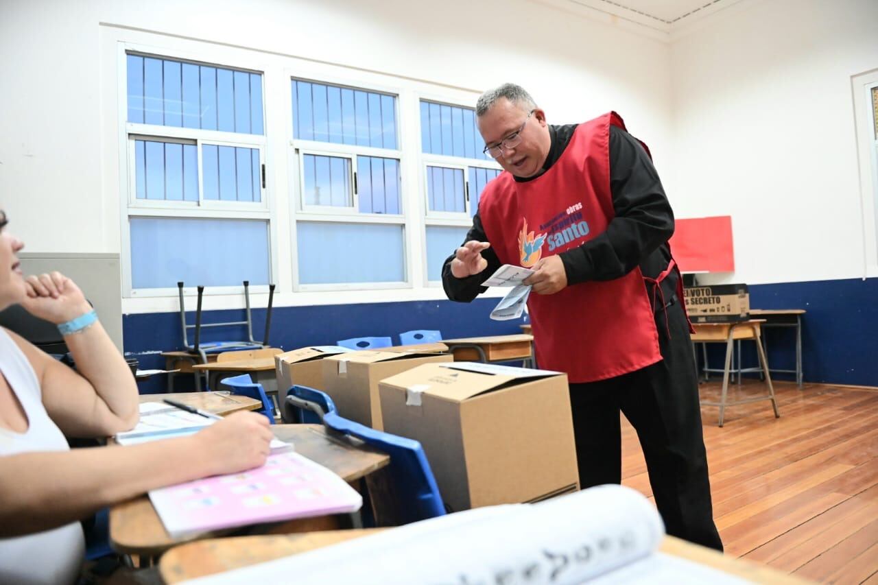 04/02/2024, San Jose, Cristo Rey, votación del Padre Sergio y cierre de la Escuela Republica de Nicaragua en este día de elecciones municipales.