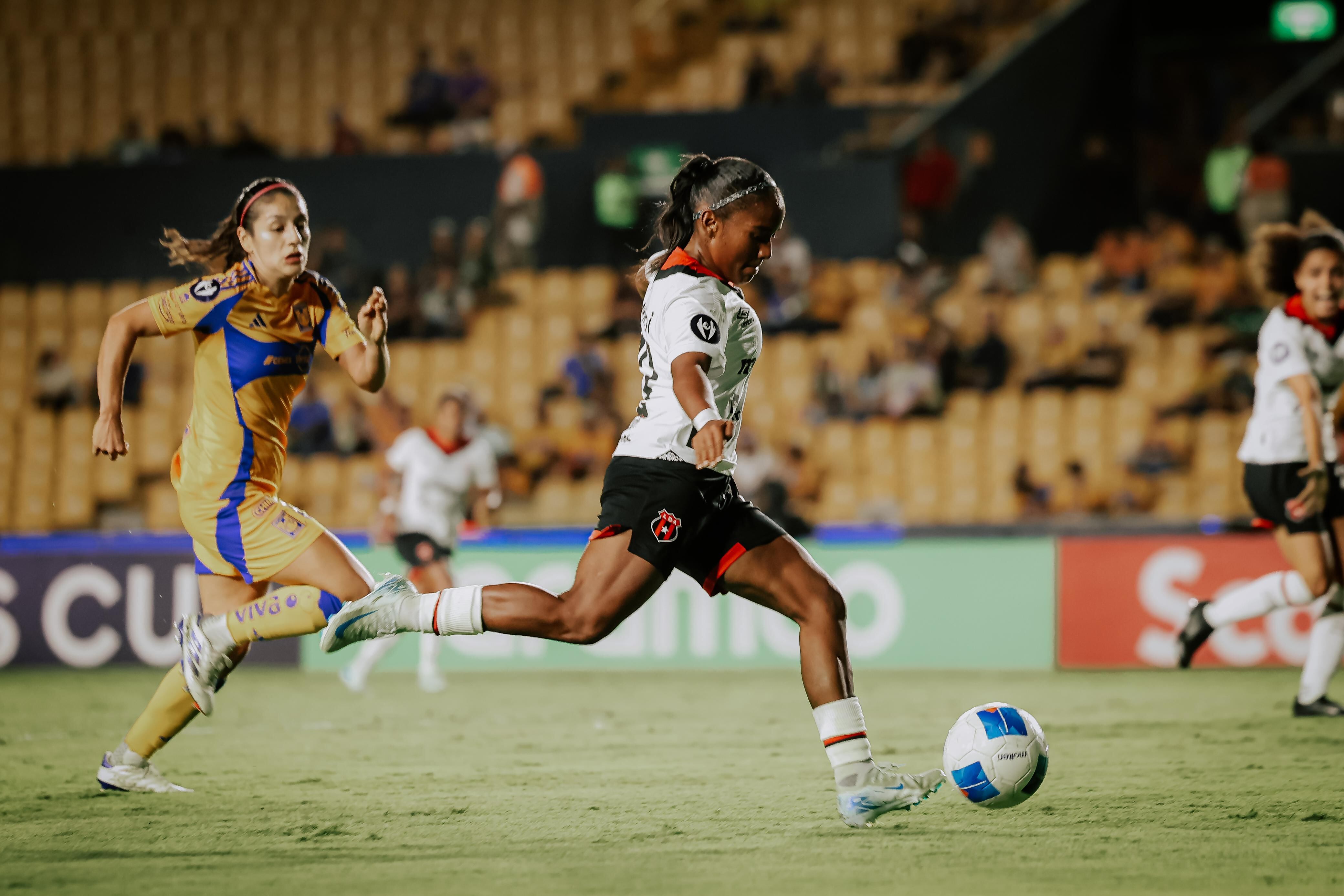 Tigres vs. Alajuelense 
Concacaf Femenina 
Sheyla Scott
3 de octubre del 2024
 Cortesía: Alajuelense