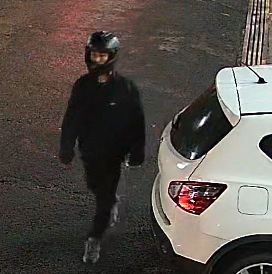 Cambronero, de 34 años, murió durante balacera en Aguas Zarcas y los sospechosos quedaron grabados, si los reconoce llame al OIJ. Foto: OIJ