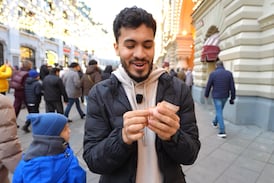 ¿Es mucho o poco? A Araya Vlogs le llovieron mensajes por quejarse de lo que pagó por una noche en famoso destino