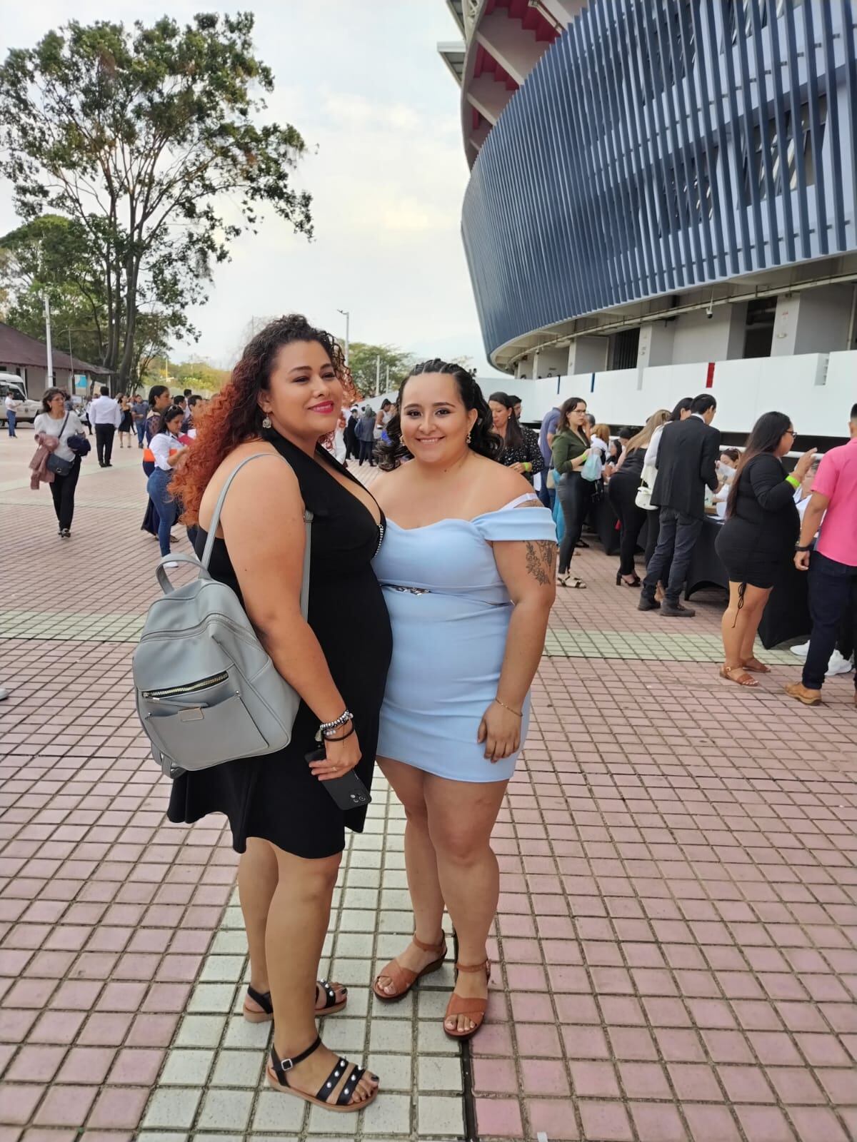 Más de 5 mil personas se graduaron del programa Bachillerato para la Empleabilidad y el Emprendimiento, este viernes, en el Estadio Nacional.