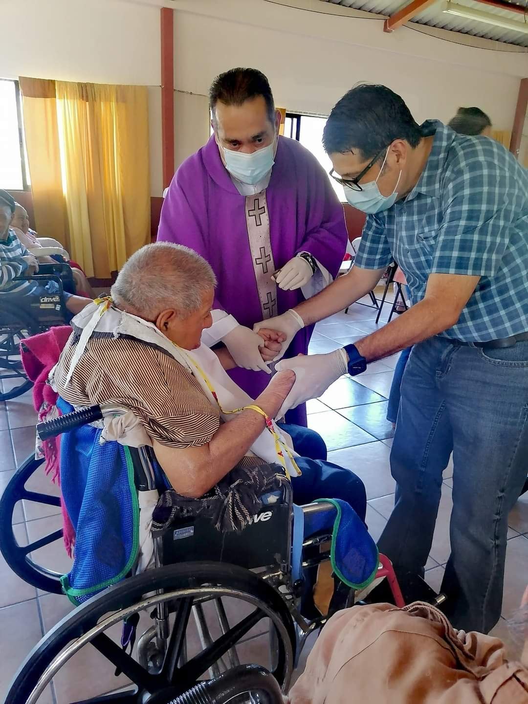 Christian Tamayo: el hombre que venció el alcoholismo y hoy dedica su vida a ayudar a otros