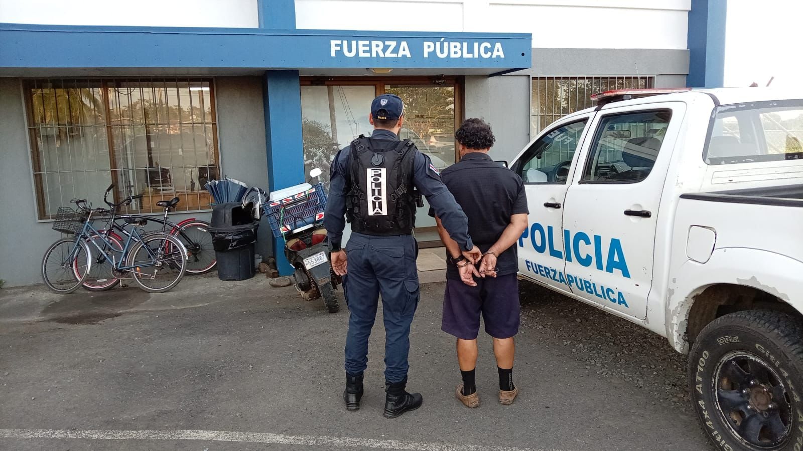 Según las autoridades, el sospechoso es un supuesto vendedor de helados.