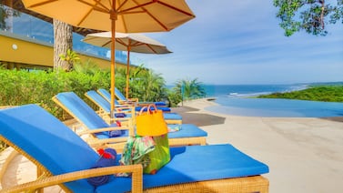 ¿Le gustaría trabajar en la playa? Vea estas vacantes en famoso hotel