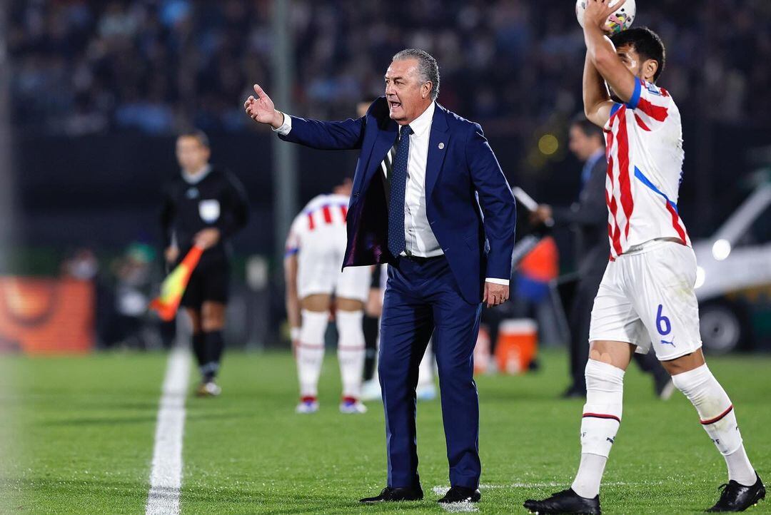 Gustavo Alfaro abrió su corazón y contó lo que ha pasado como entrenador de la Selección de Paraguay. Instagram.