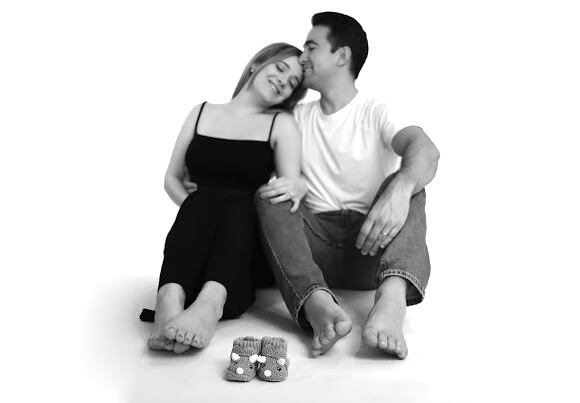 María Jesús Prada Picado, periodista de Teletica, reveló su dicha al convertirse en futura madre de un niño al lado de su esposo. Foto: Instagram.