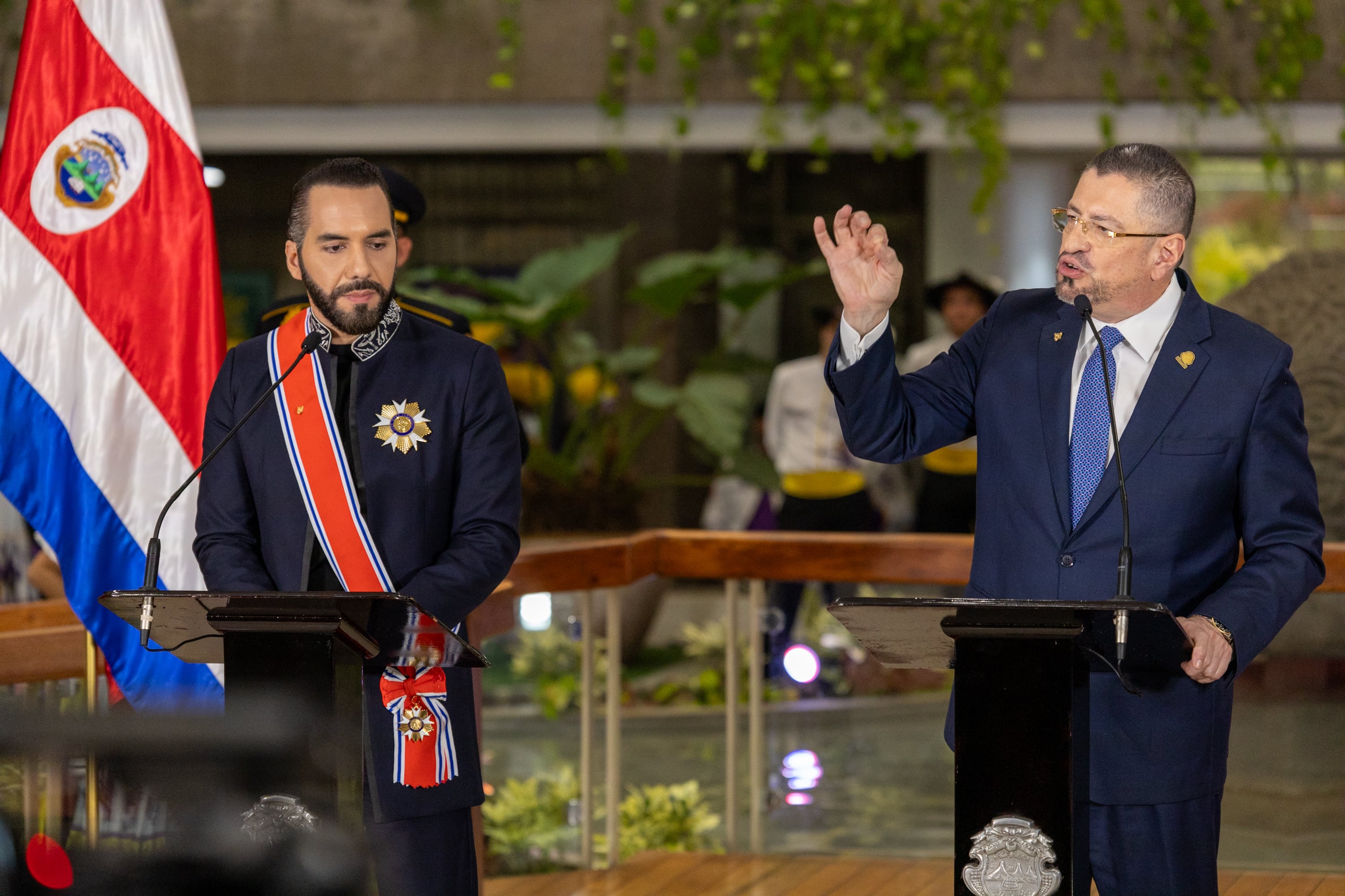 11/11/2024, San José, Casa Presidencial, el presidente Rodrigo Chávez recibe en casa presidencial al presidente de El Salvador Nayib Bukele.