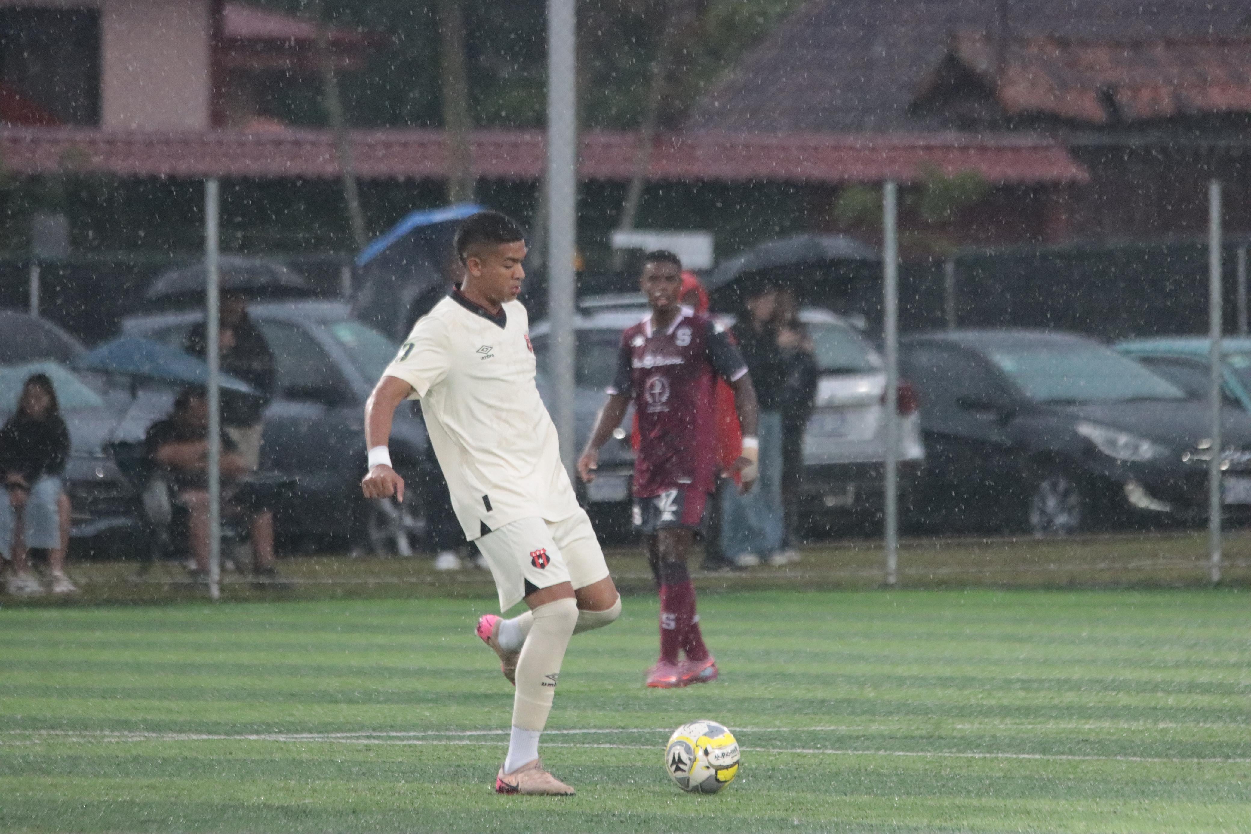 Alajuelense goleó 3-0 a Saprissa en la categoría de Alto Rendimiento o U-21