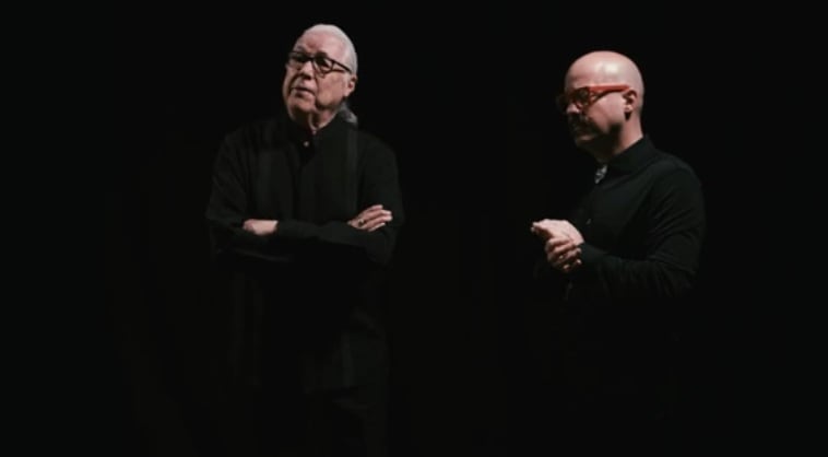 Luis Enrique Mejía Godoy, nicaragüense, y José Cañas (El Cañas), costarricense, le cantan a ambas patrias en un tema que lleva por nombre “Nayuribe