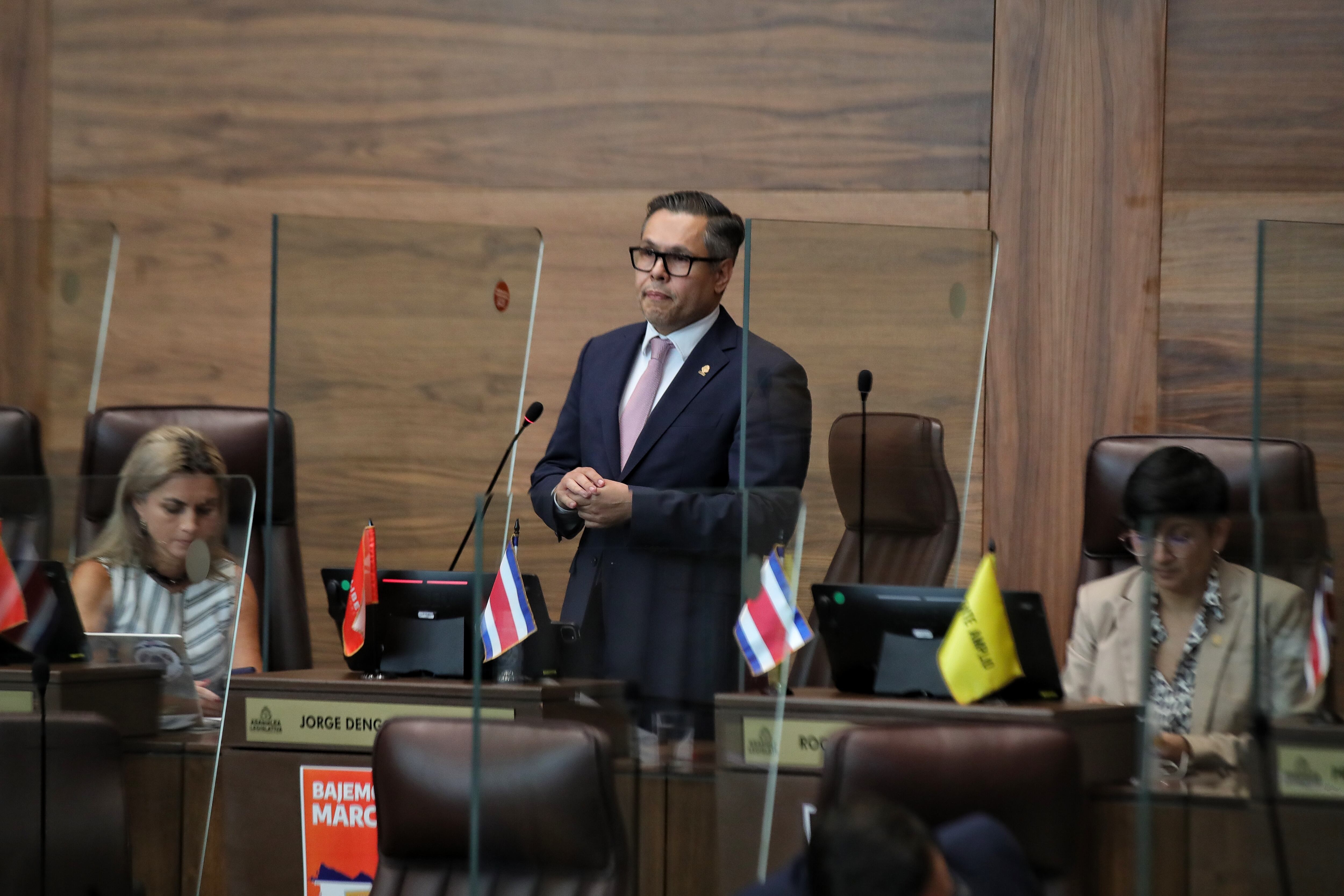 28/09/2023/ Diputados durante Sesión para votar proyecto sobre rebajo del Marchamo / foto: John Durán