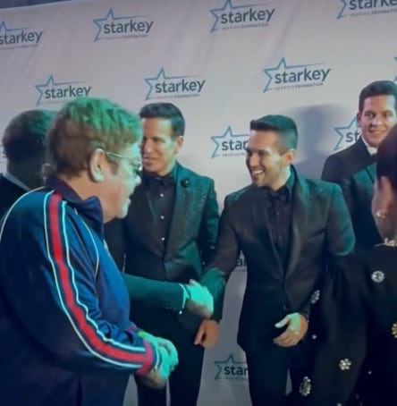 Eduardo Aguirre, miembro de The Tenors, de Canadá