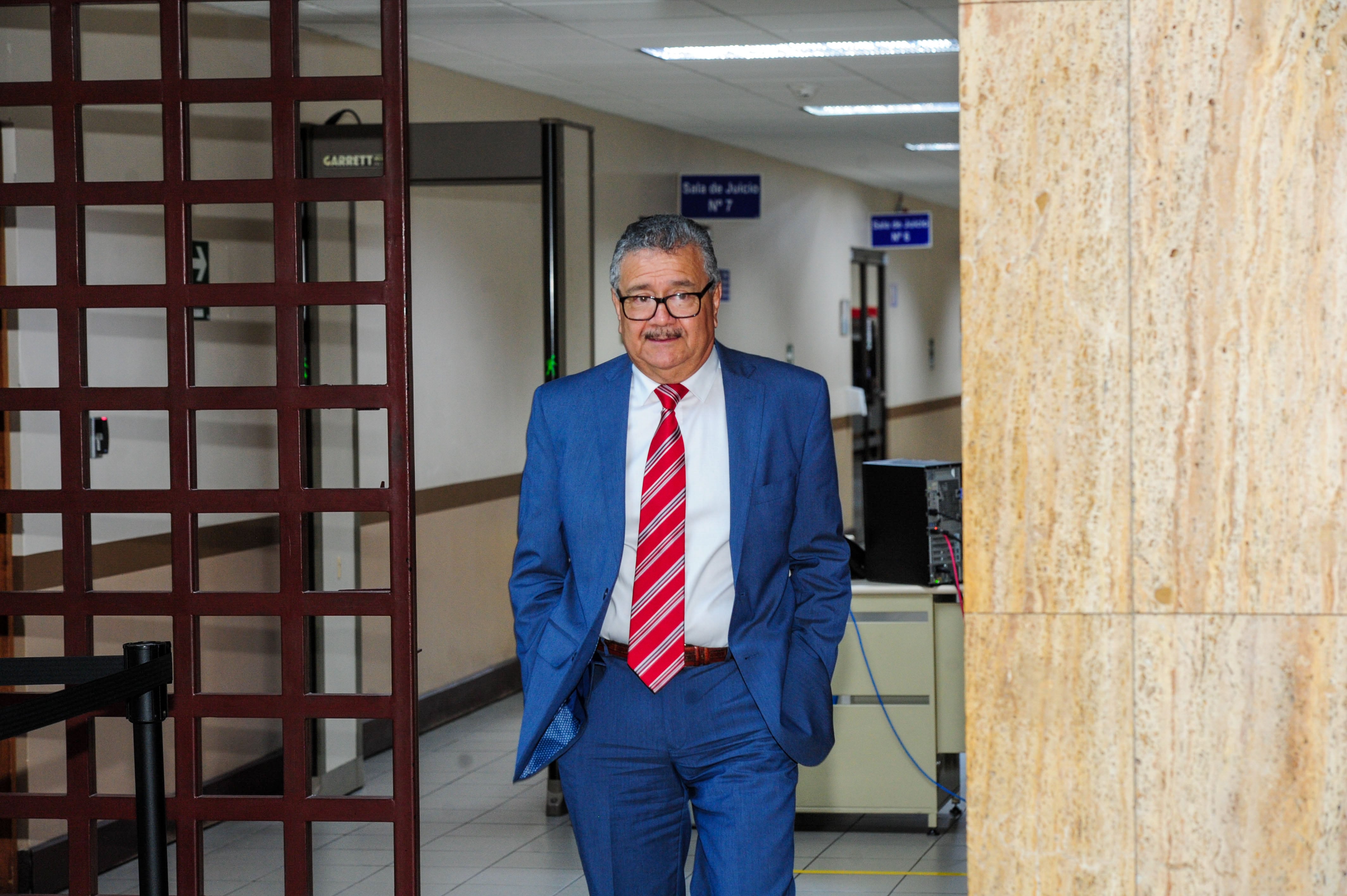 26/09/2024 Segundo Circuito Judicial, Guadalupe. audiencia de medidas cautelares contra la presidenta ejecutiva de la CCSS, Marta Eugenia Esquivel, y varios directivos de la Caja Costarricense de Seguro Social (S), que figuran como sospechosos de lesión a fondos públicos y tráfico de influencias, entre otros cargos. En la imagen Sr Roberto Quiros, investigado.