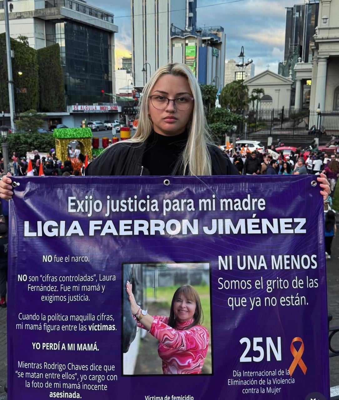 Estefany Ponce, hija de Ligia Faerrón