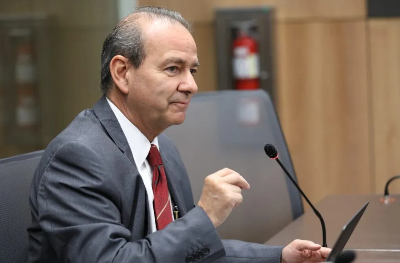 Fabián Volio, abogado constitucionalista