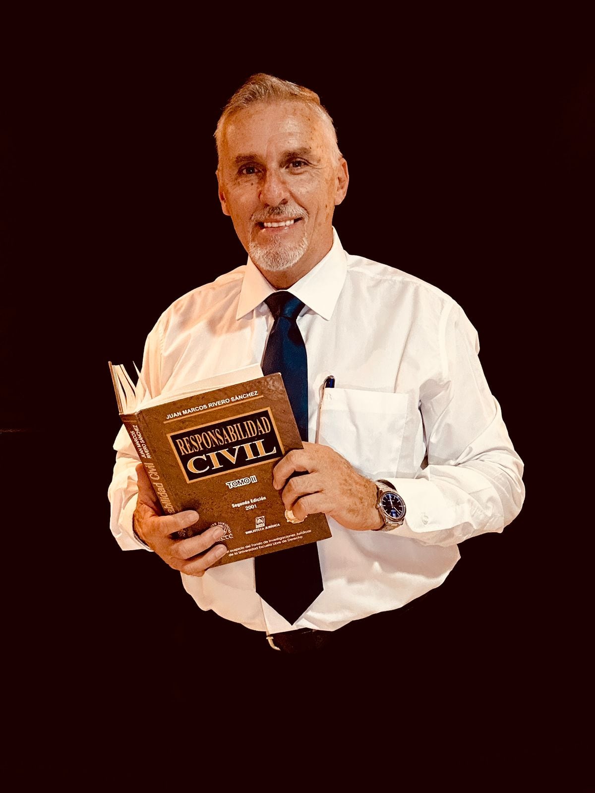 Max Mena, quien fue 14 años presentador del estado del tiempo en Canal 7, se lanzó como candidato a Alcalde de Alajuela