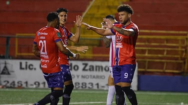 San Carlos despidió a Guadalupe de la Primera División con una amarga goleada