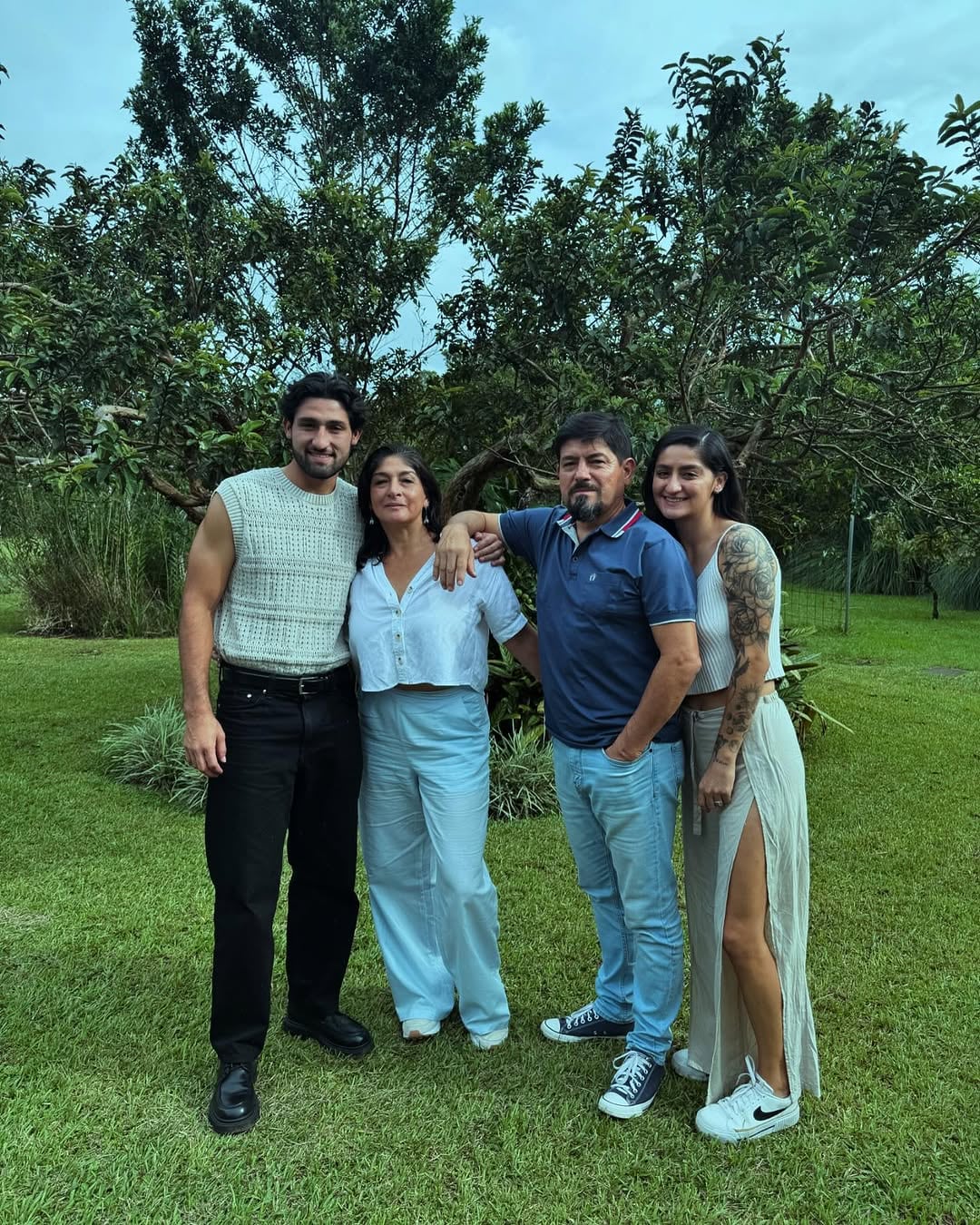Aarón Salazar afirma que su famillia está feliz de la vida de verlo en Alajuelense. Foto: Instagram Aarón Salazar