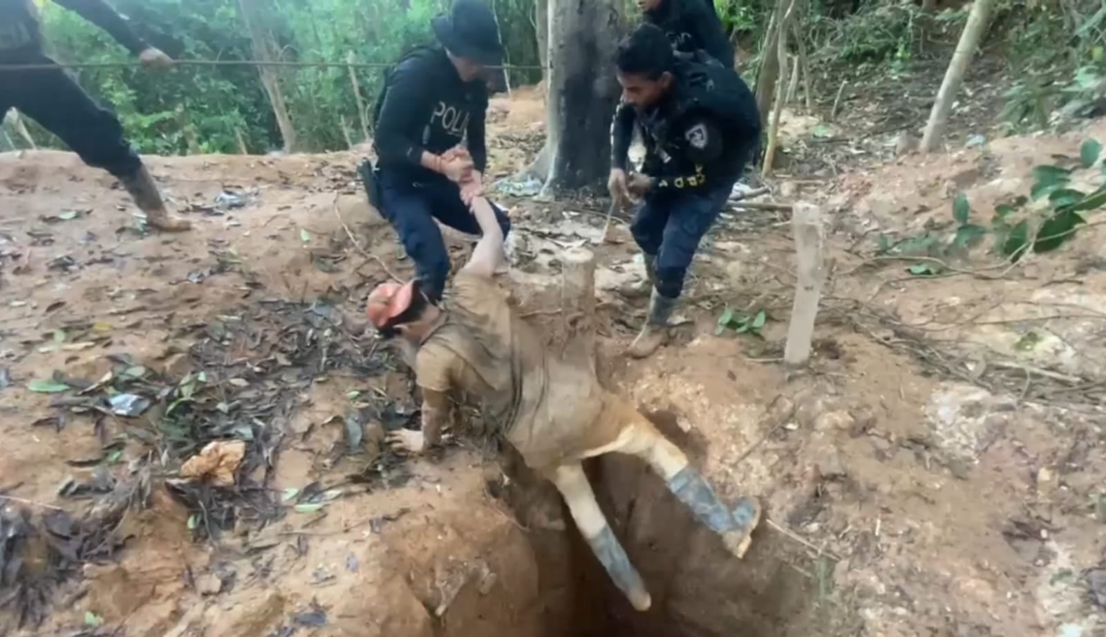 El orero estaba metido en un túnel de 70 metros de profundidad.