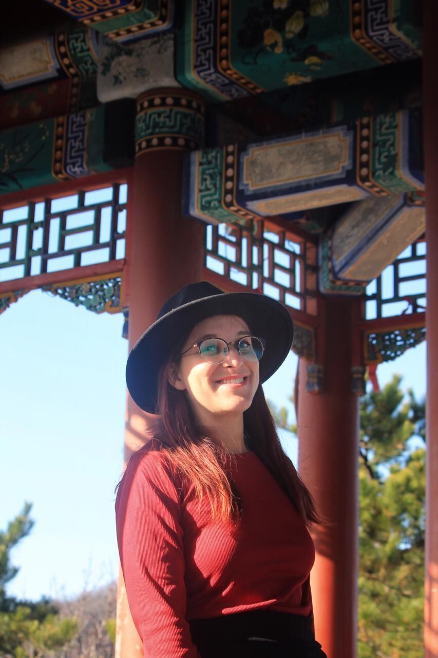 Daniel Murillo Castro es una tica que estudia en China que está en Costa Rica pero debe volver al país del coronavirus