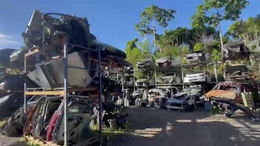 Hermanos habrían modificado carros reportados como pérdida total y robados