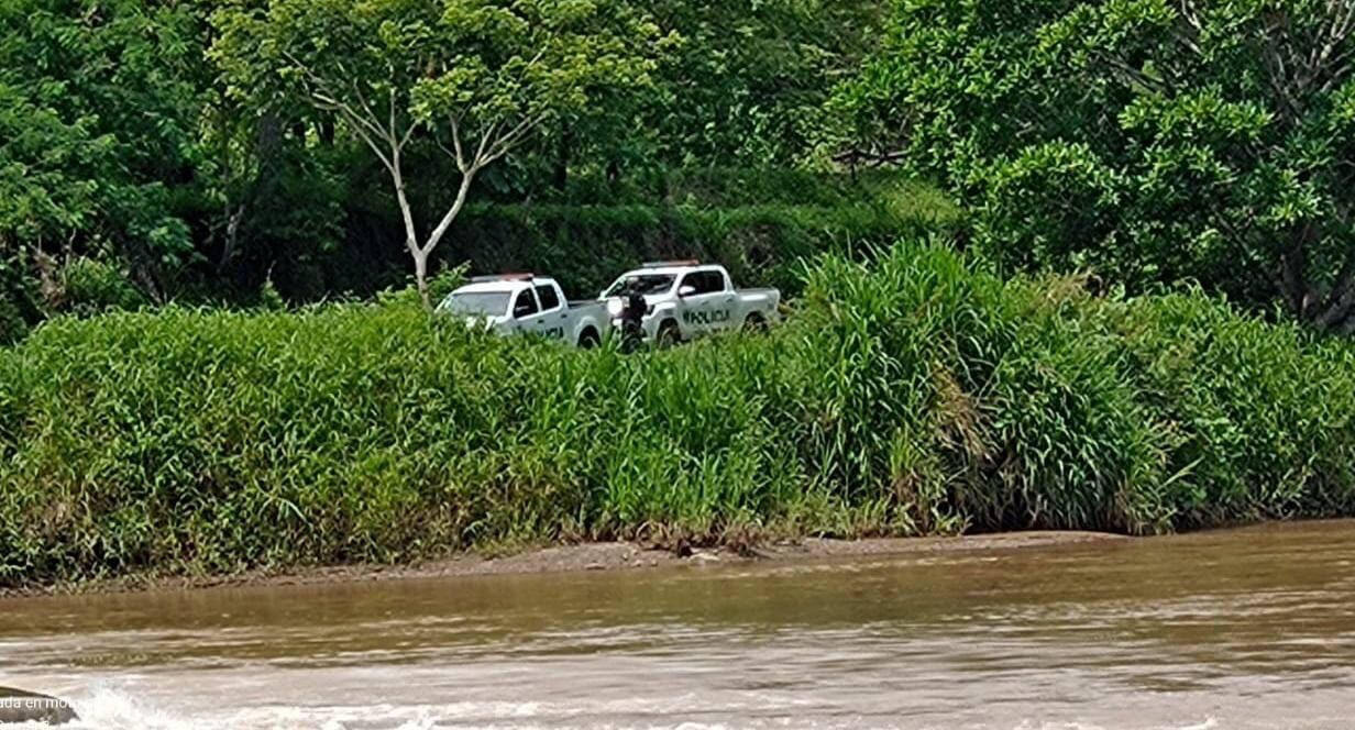 Hallan restos humanos cerca del río Barranca. Foto Andrés Garita.