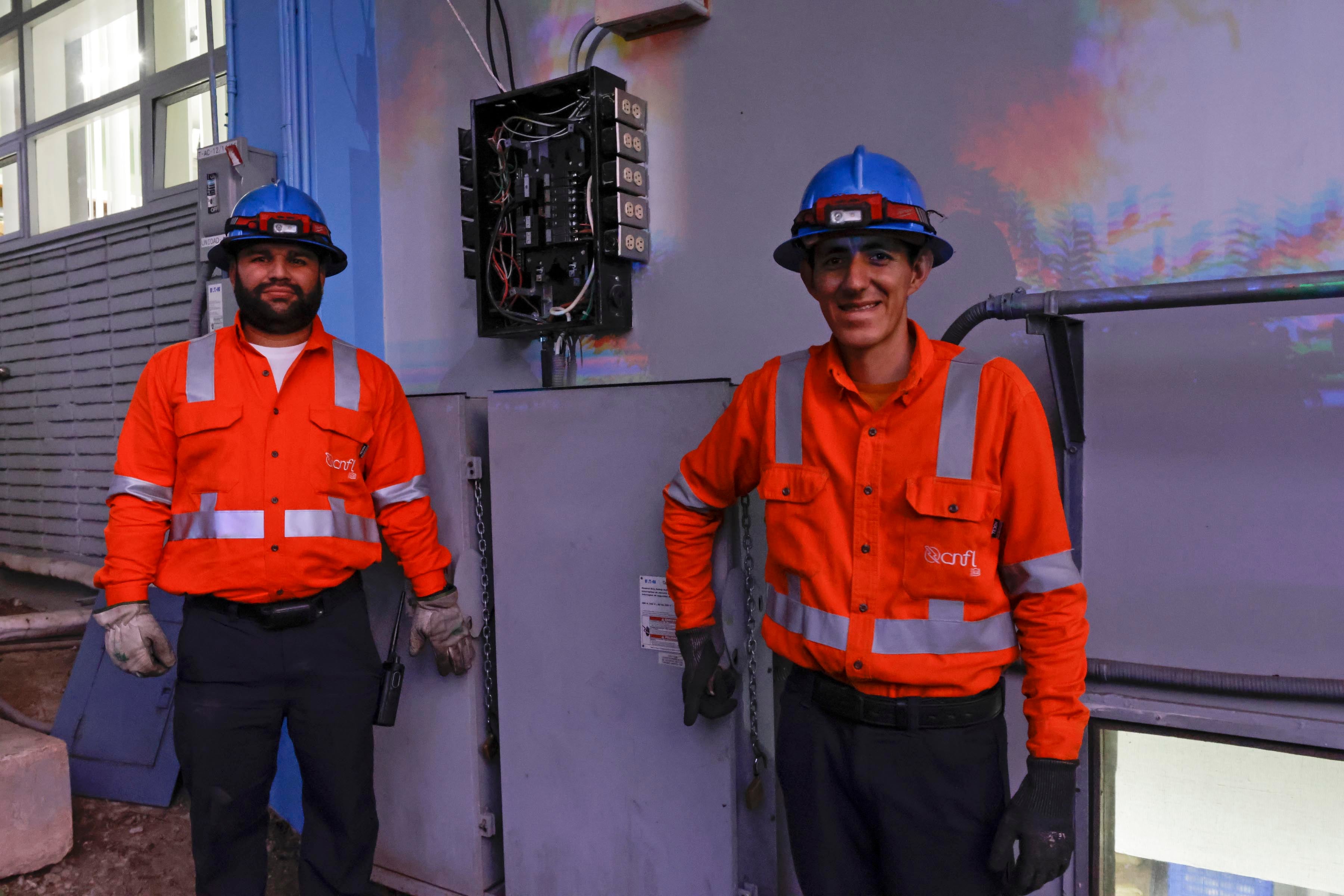 Iluminación Arbol Hospital Nacional de Niños