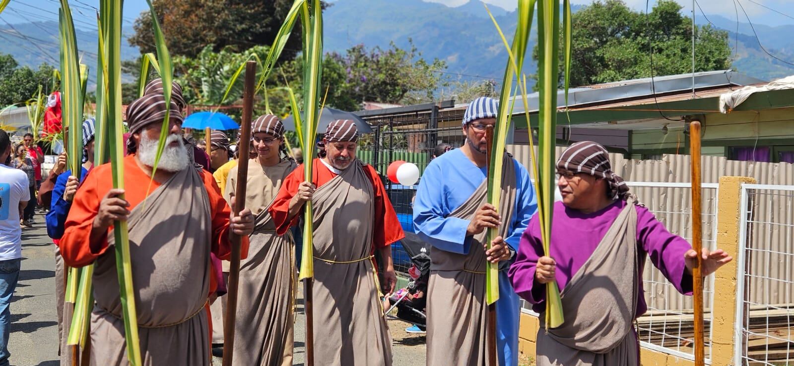 Domingo de Ramos en la parroquia San Rafael Arriba de Desamparados