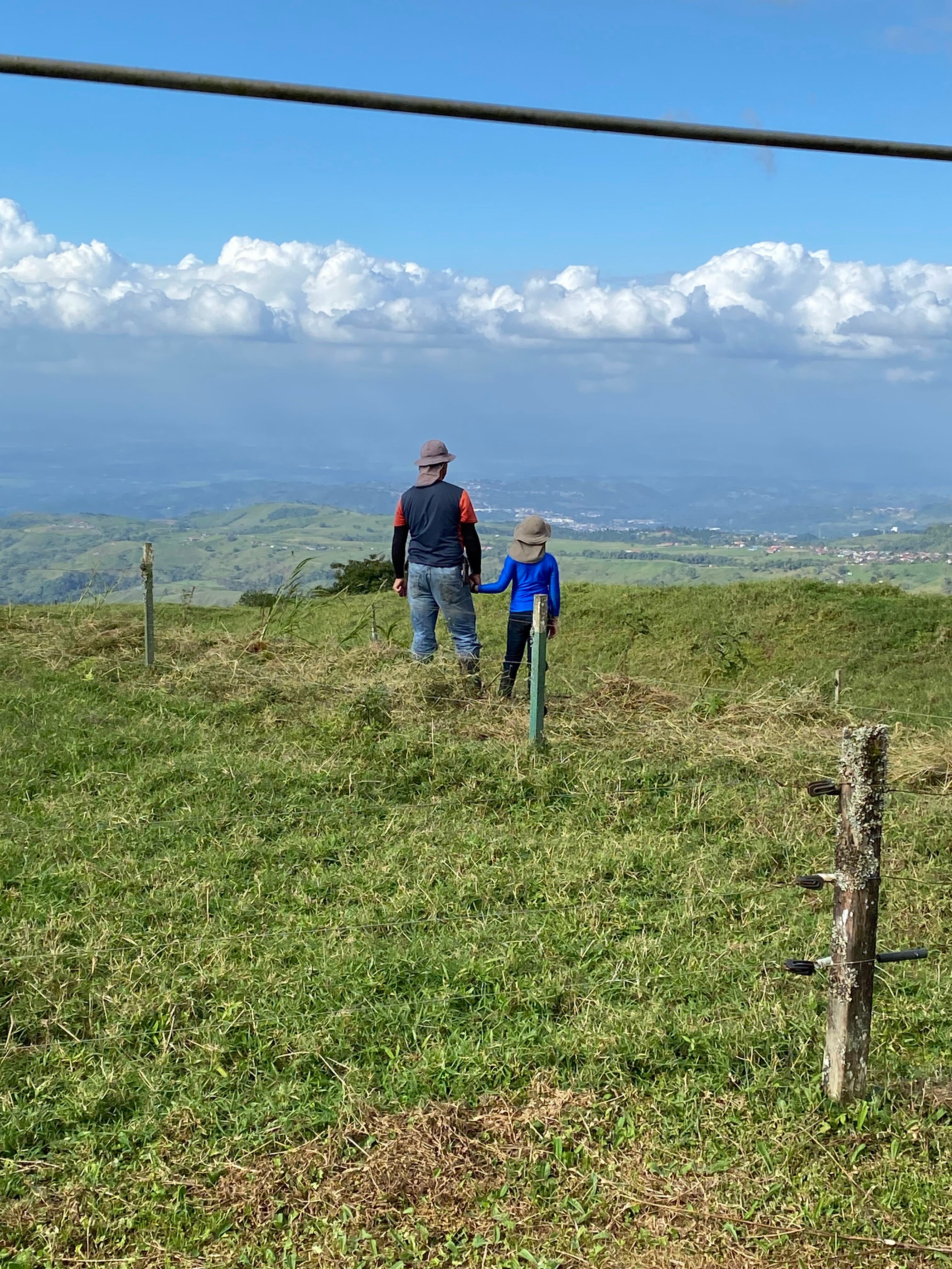 En el Día Mundial de la Leche, Alonso Rodríguez cuenta que no podría vivir si no es dedicándose a la ganadería. Cortesía.