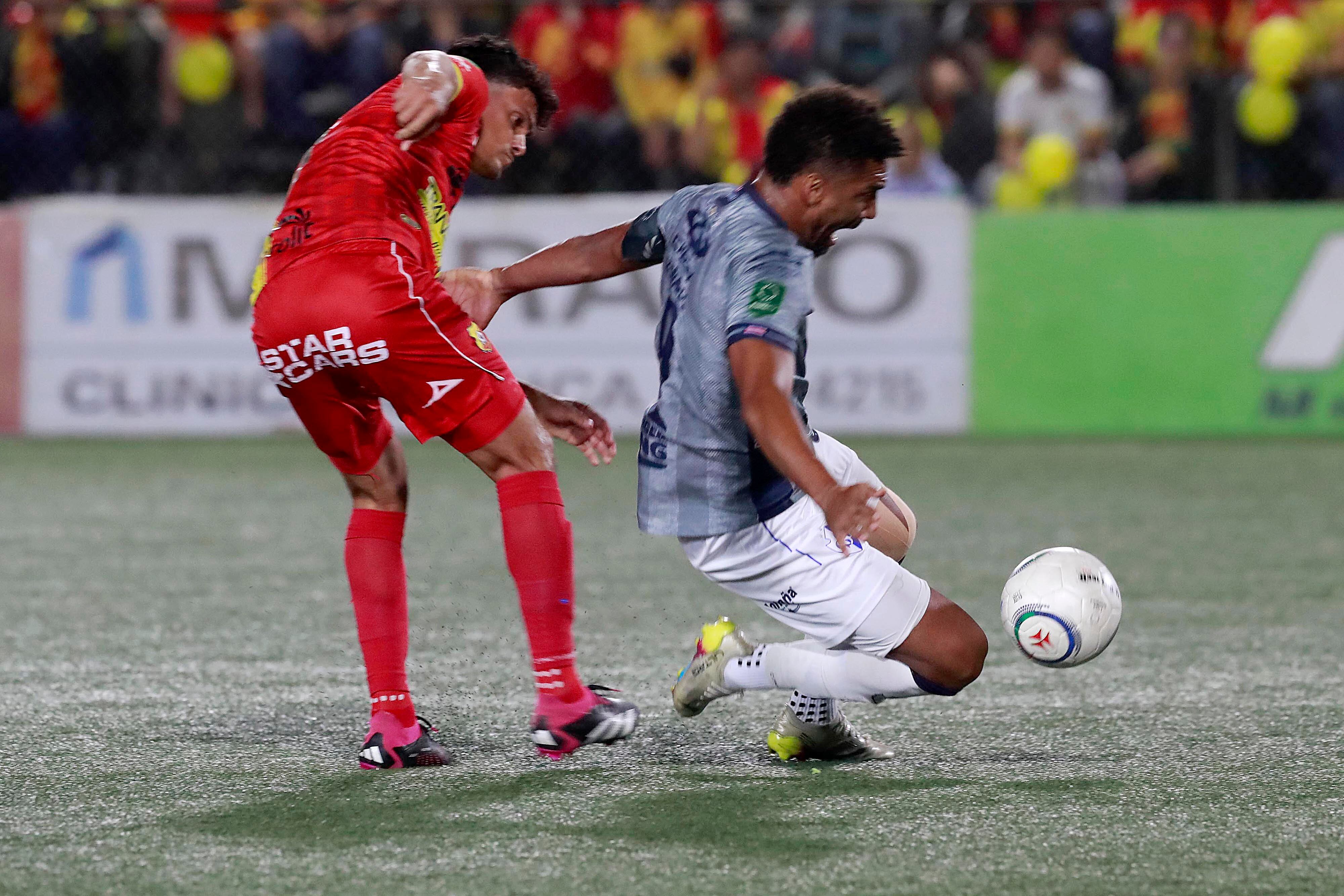 08/11/2023 Estadio Colleya Fonseca, Guadalupe. El Club Sport Herediano recibió al Club Sport Cartaginés, en partido de la jornada 19, Torneo de Apertura, Liga Promérica 2023.