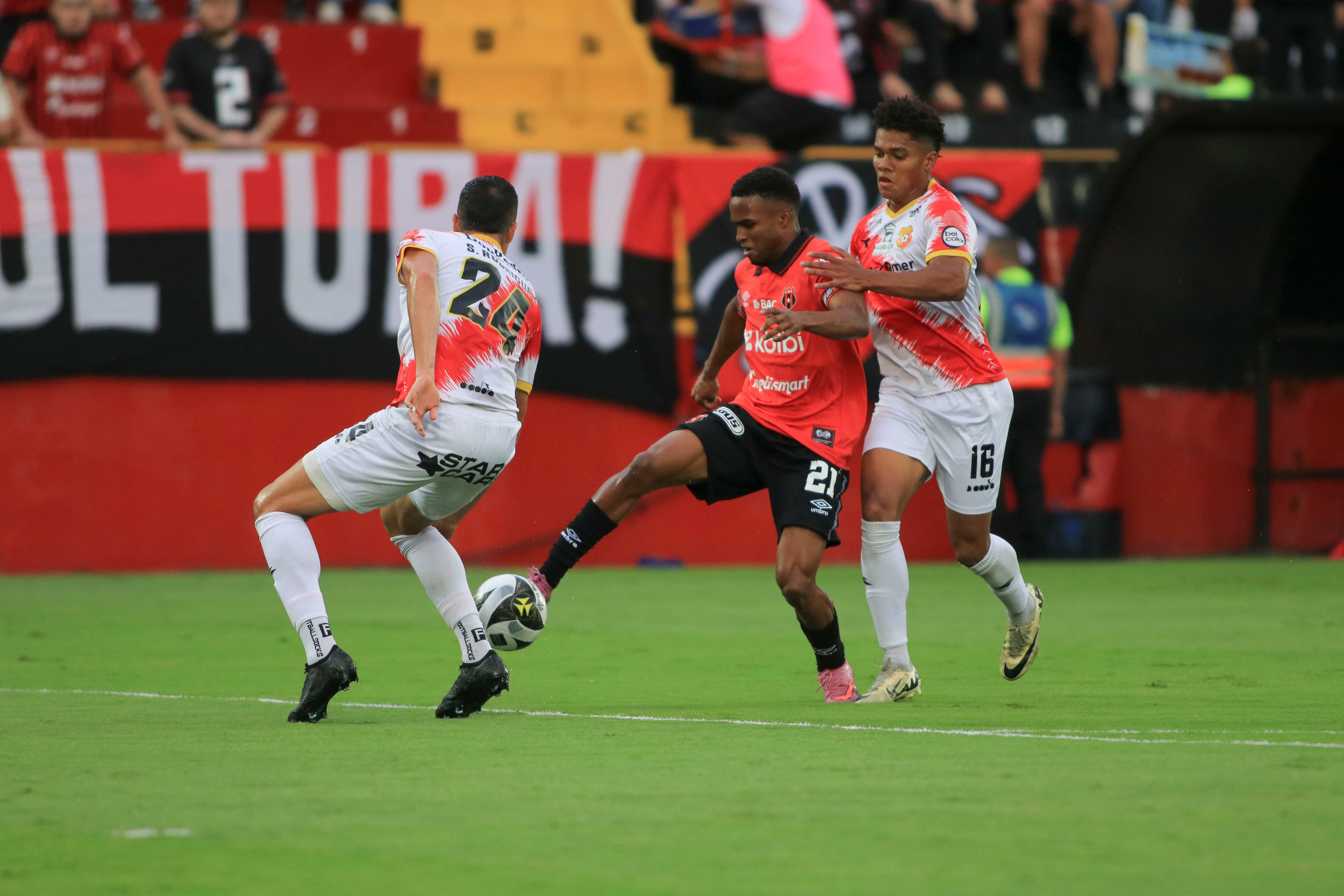 Alajuelense vs Herediano