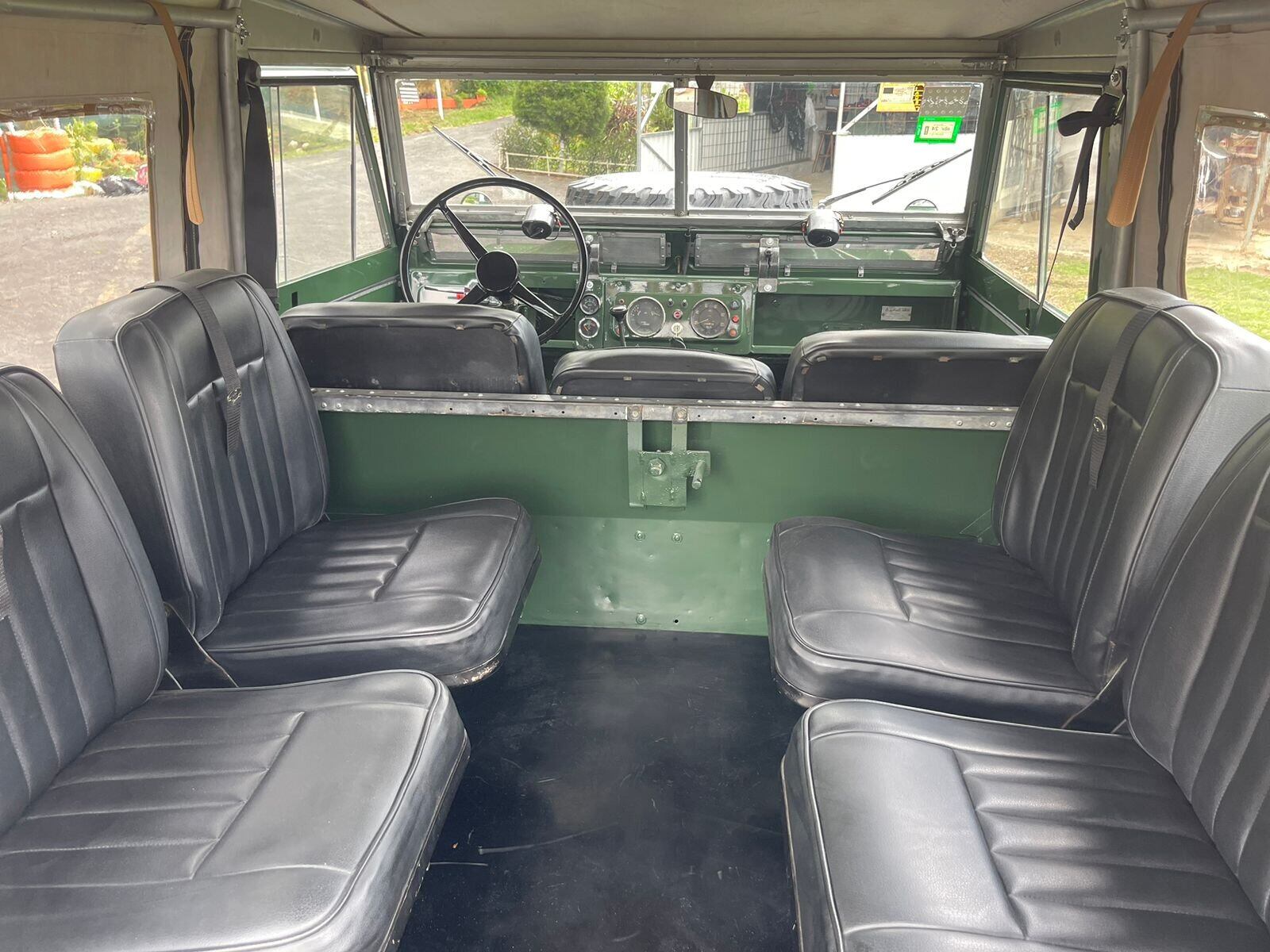 Su interior quedó como recién sacado de la agencia. Foto: Cortesía.