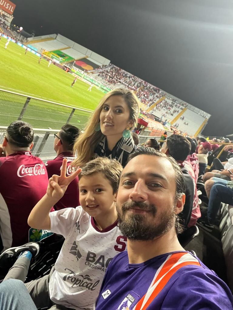 Lucas Padilla tiene 6 añitos y conoció la Cueva el 20 de agosto pasado, en el juego contra Pérez Zeledón. Cortesía.