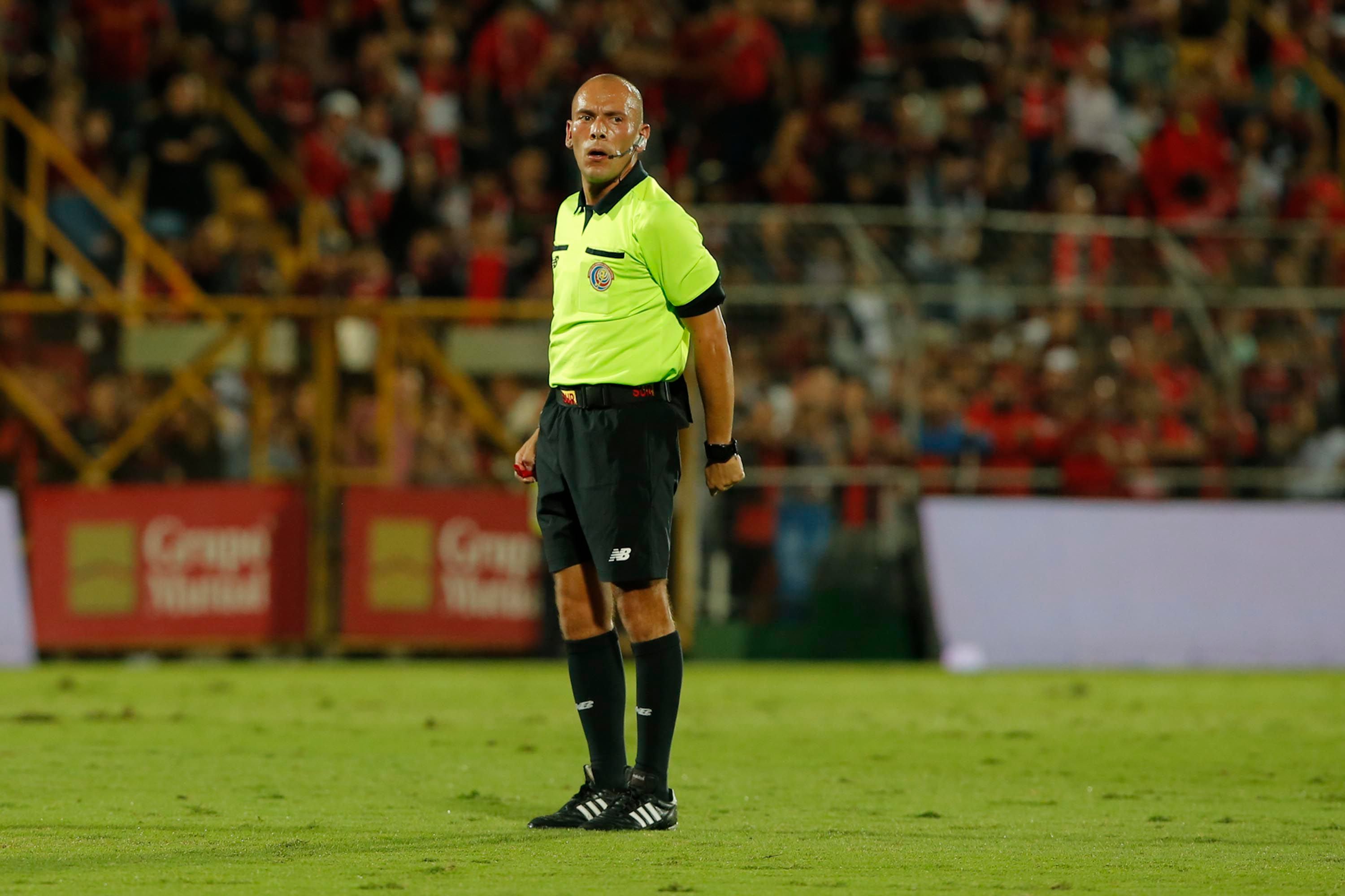 William Mattus, árbitro