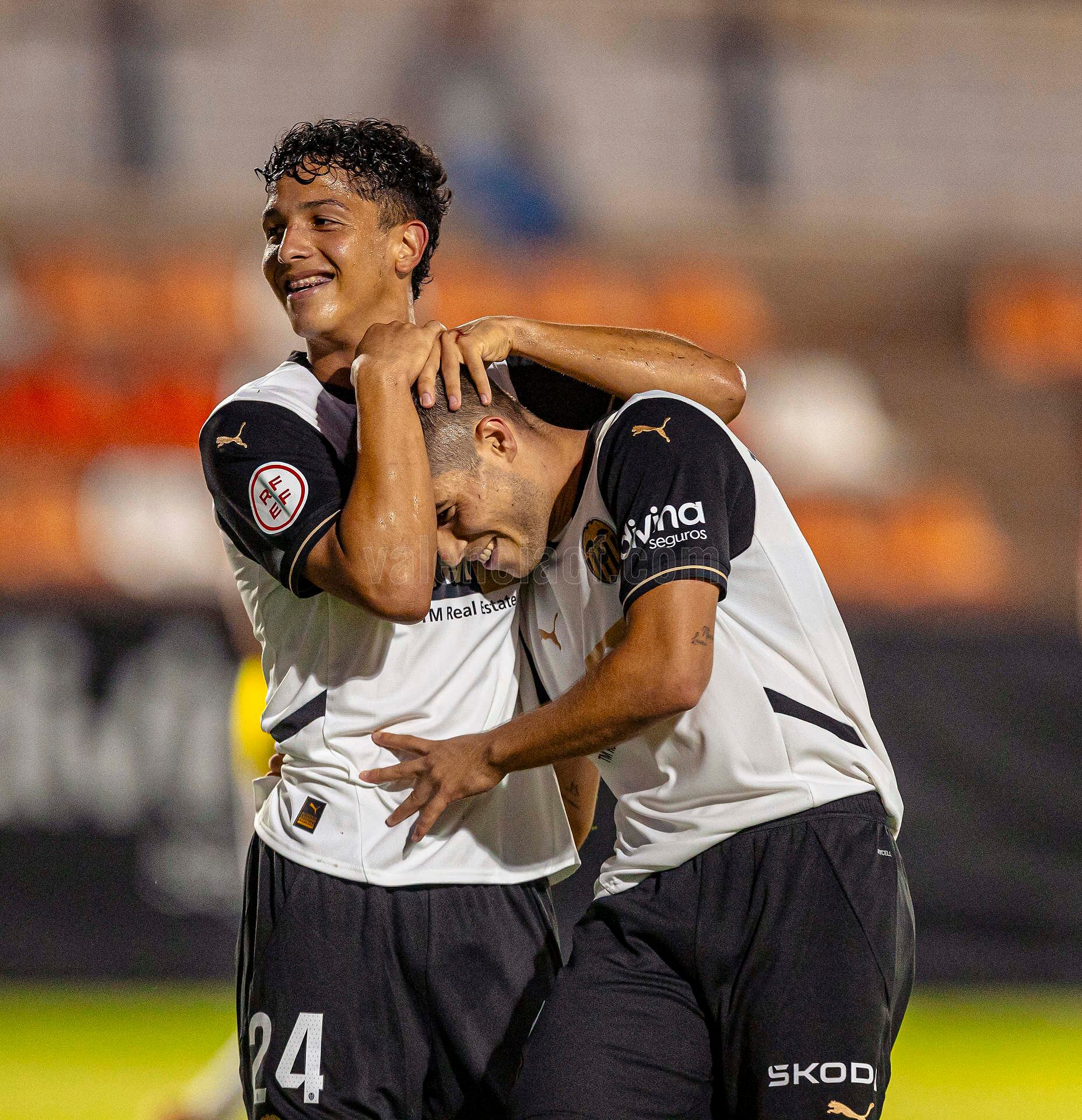 Warren Madrigal Valencia B