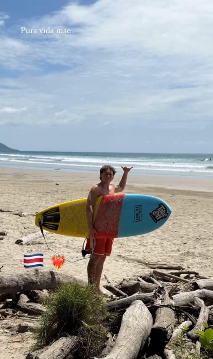 Paulo Londra se quedó de vacaciones en Costa Rica