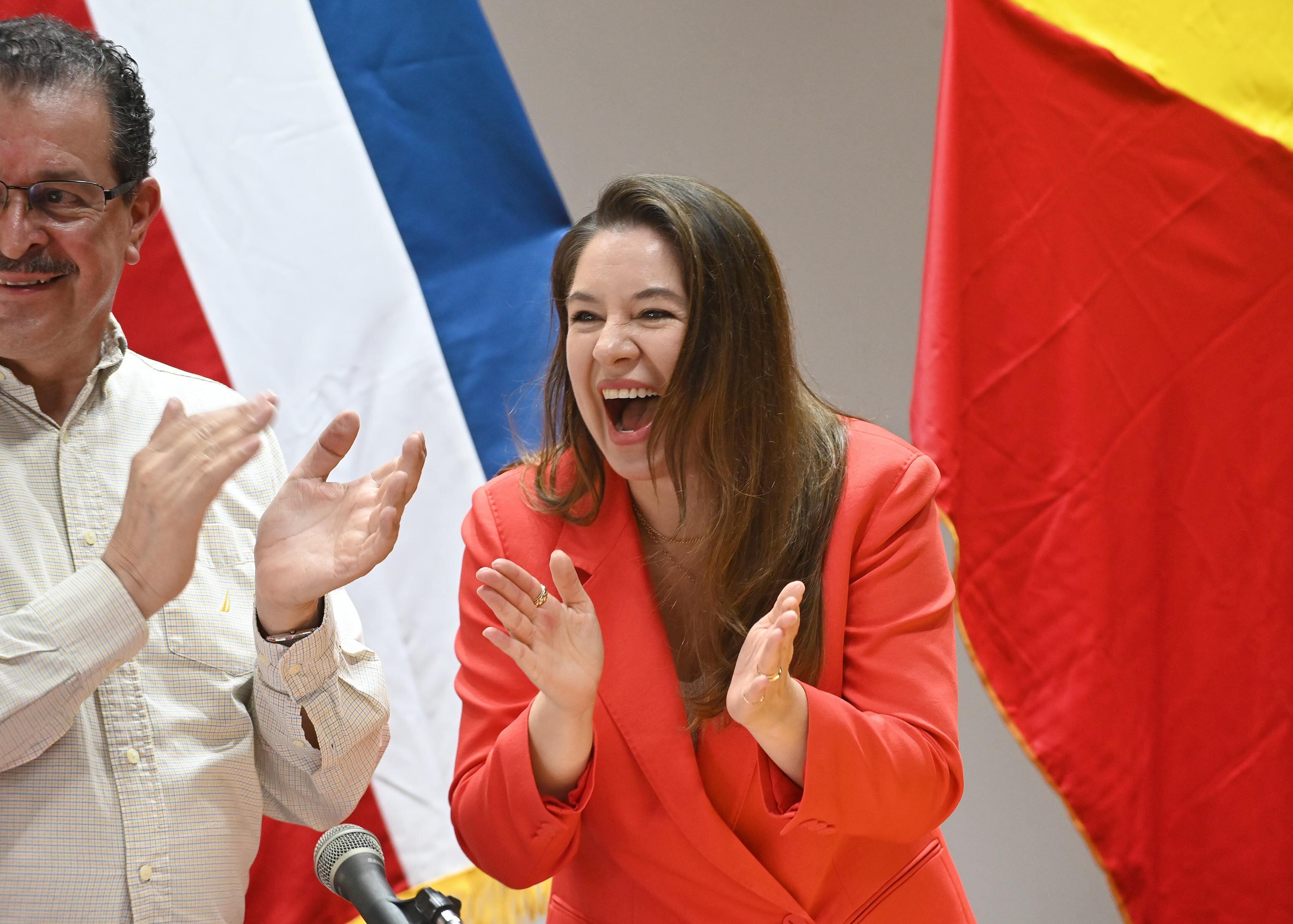 26 de julio del 2025. Colegio de Ingenieros Agrónomos en Moravia. 09:30 hrs. Asamblea del partidio Acción Ciudadana en la cual se ratifica como candidata a la presidencia de la República a Claudia Dobles, ex primera dama de la República y esposa del expresidente Carlos Alvarado.  En la foto: Dirigentes y seguidores del partido apoyaron la candidatura de Dobles y ésta se mostró muy agradecida durante su discurso. Fabián Solano, presidente del partido.  Foto: Albert Marín.