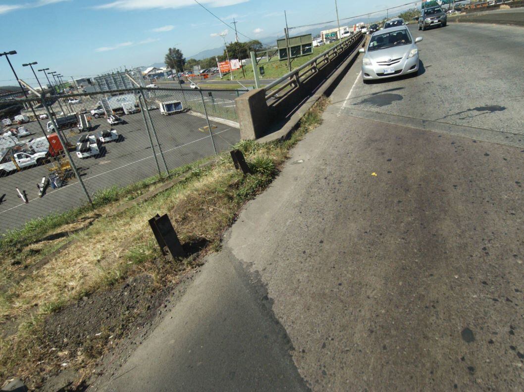 Las autopistas que conectan a San José con Alajuela (ruta 1) y San José con Orotina (ruta 3), fueron analizadas por el Laboratorio Nacional de Materiales y Modelos Estructurales de la Universidad de Costa Rica (LanammeUCR) y el resultado de ese análisis confirmó que las dos están pa’l tigre